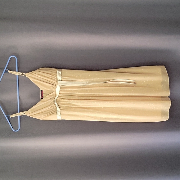 FirstKiss Gold GLITTER dress! - Picture 7 of 10